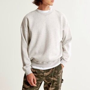 Abercrombie essential crew sweatshirt